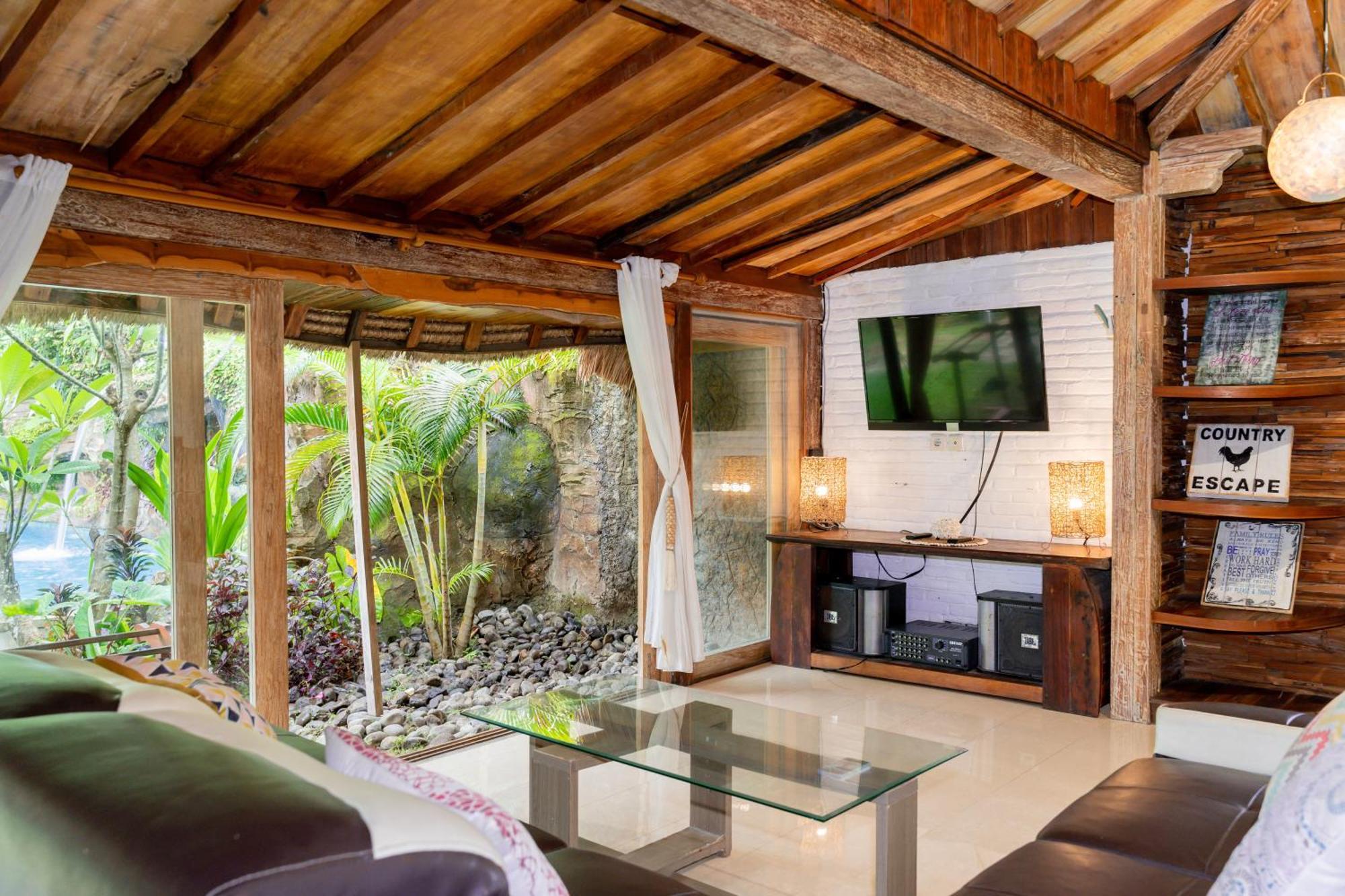 Puri Samaira Villa Tanjung  Bagian luar foto