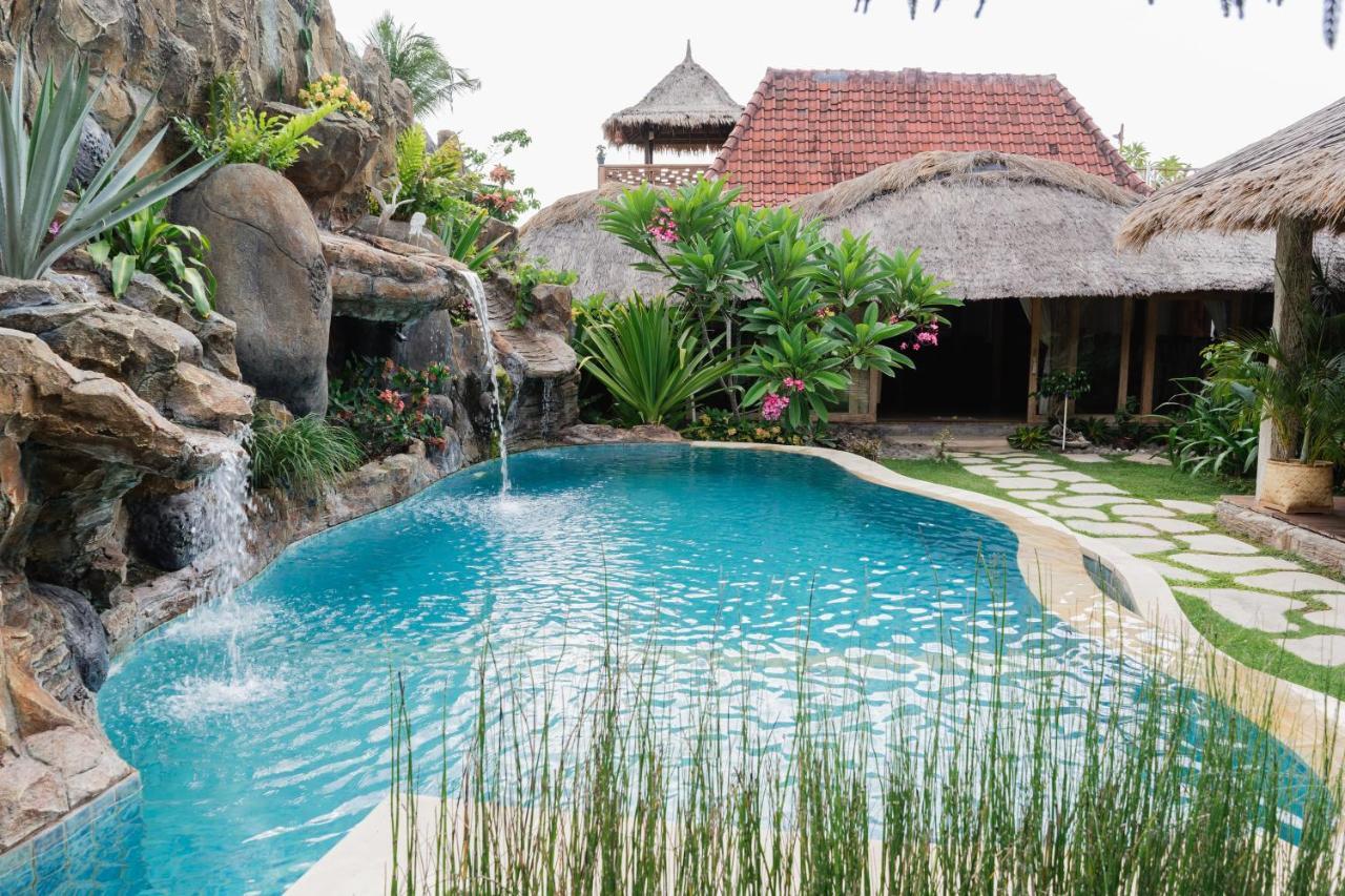 Puri Samaira Villa Tanjung  Bagian luar foto