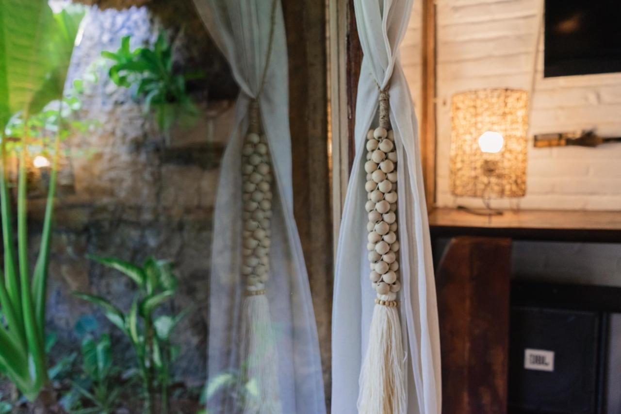 Puri Samaira Villa Tanjung  Bagian luar foto
